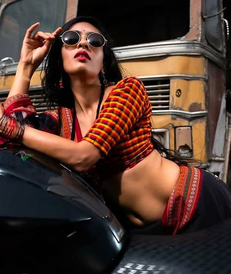 tall escorts in Kolkata